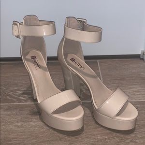 Nude platform heels size 7